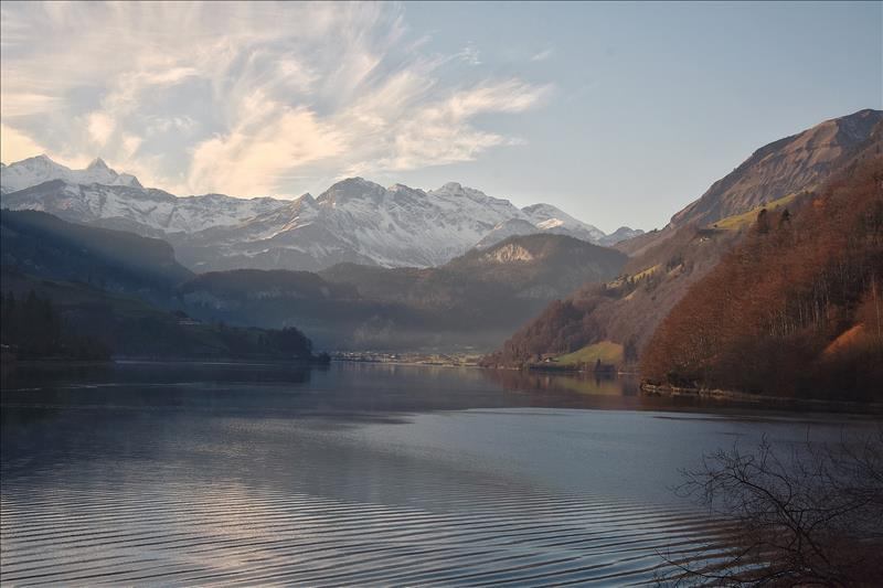 Schmetterlingsweg oberhalb des Lungerersees