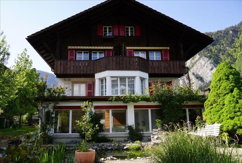 Ansicht-Guesthouse-Adventure.jpg