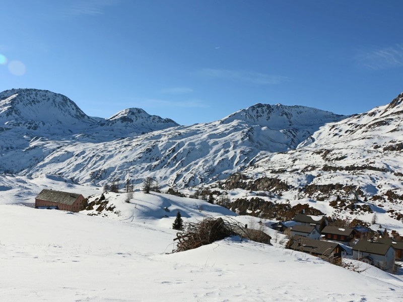 Aussicht-Gruppenhaus-Simplon-Kulm.jpg