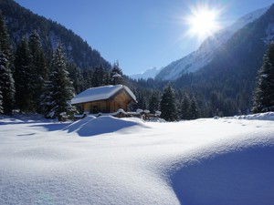 Ski Chalets direkt auf der Piste | gruppenhaus.ch