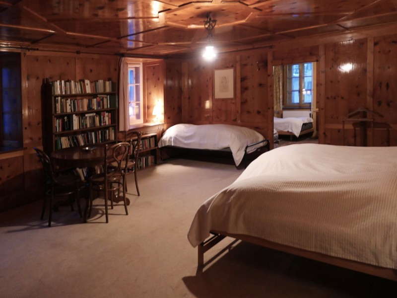 Schlafzimmer-Chesa-Orta.jpg