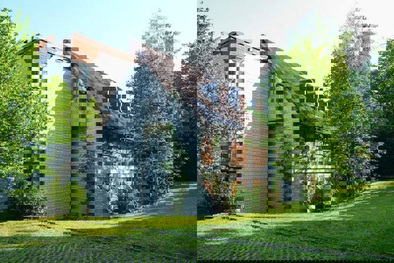 mittel_Aussenansicht_Jugendherberge_Luzern.jpg