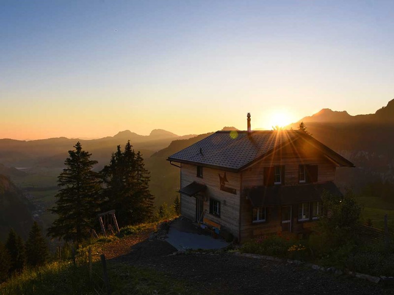 Ansicht-Sommer-Bergbeiz-Adlerhorst-Oberiberg.jpg