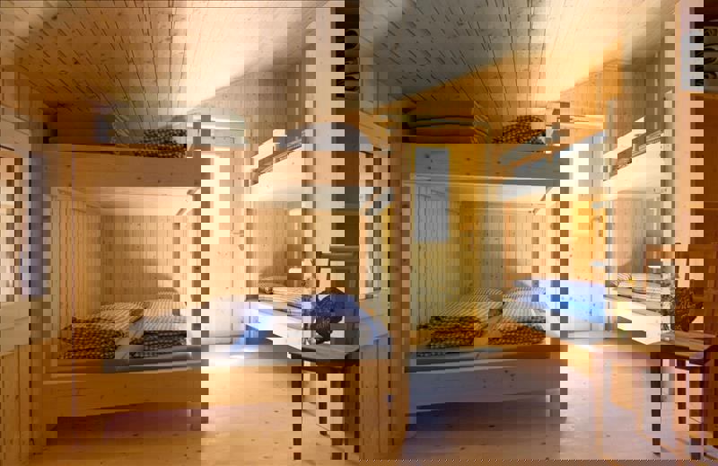Schlafzimmer_Fluonalp.jpg