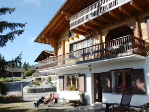 Gruppenhaus für 20–30 Personen: So findest du die passende Unterkunft