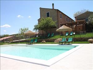 Group accommodation Casale Acquaviva House view summer