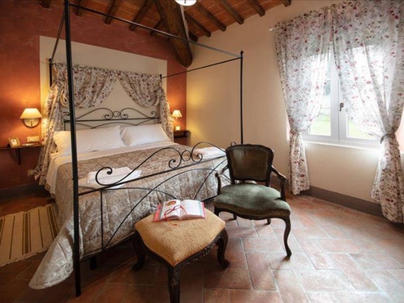 Group accommodation Podere Fonteinfrancia Double room
