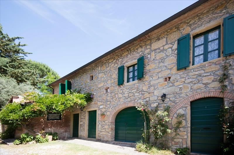 Group accommodation La Campagnola House view summer