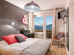 Hotel du Lac Bedroom