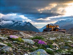 Alp-refuge Gandegghütte