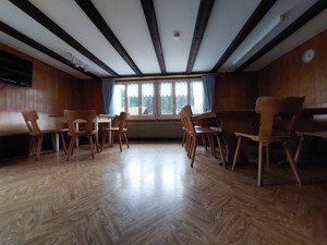 Maison de vacances Alpen Chalet Salle à manger et salon