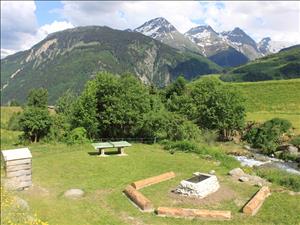 Hébergement pour groupes Camp Glaretsch Jardin