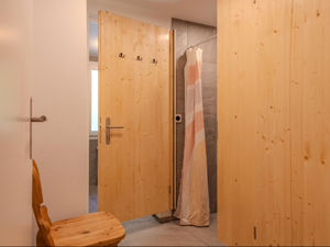 Group accommodation Bergblick Bathroom