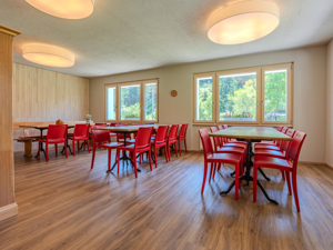 Group accommodation Bergblick Dining and lounge room