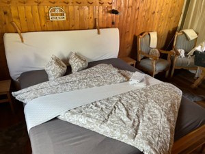 Mountain hut Chrüzhütte Double room