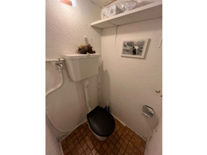 Mountain hut Chrüzhütte Sanitary facilities