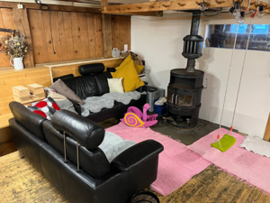 Mountain hut Chrüzhütte Common room