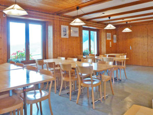 Mountain hostel Obere Wechten Dining and lounge room