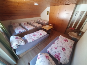 Gruppenhaus Plaun Grond Mehrbettzimmer