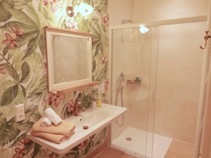 Hotel and conference hotel Schloss Hohenfels Bathroom