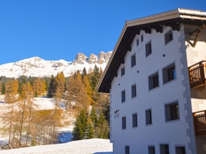 Appartements de vacances Muntanella und Capricorn Vue de la maison été