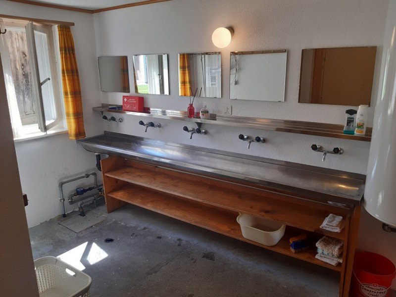 Group accommodation Schächenhütte Sanitary facilities