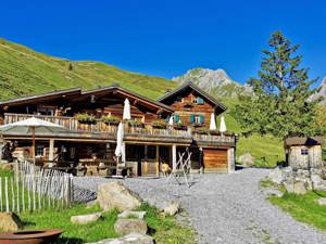 Mountain hostel Heimeli House view summer