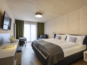 Hotel JUFA Savognin Doppelzimmer