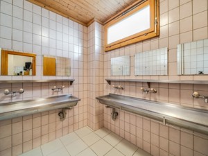 Group accommodation Nouvelle Alpina Sanitary facilities