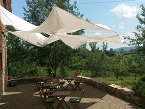 la terrasse sud devant la salle de séminaire