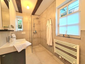 Holiday homes AVAHOME Bathroom