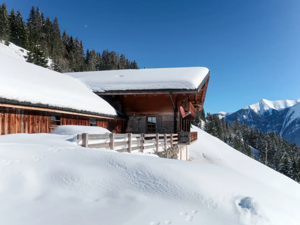 Ferienhaus Naulaz Hausansicht Winter