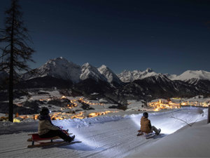 Night tobogganing