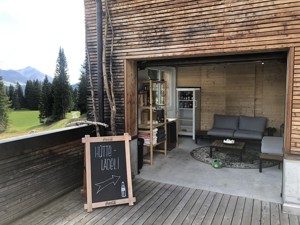 the hut shop
