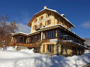 Pension Beau-Site Hausansicht Winter