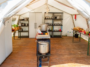 Camping Flamingo Kitchen