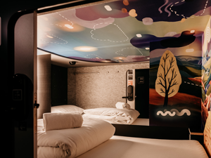 Capsule Hotel Chapter Luzern Bedroom