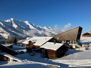 Gruppenhaus Elsigbach Lodge Lage Winter