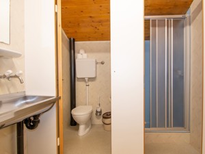 Group accommodation Chalet Nr. 1 Bathroom