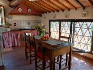 Ferienwohnungen Podere Casato Esszimmer