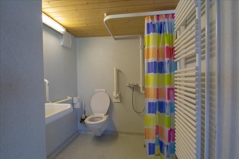 Group accommodation Chalet Nr. 5 Bathroom