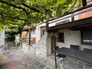 Ferienhaus Wild Valley Ticino Bello Hausansicht Sommer