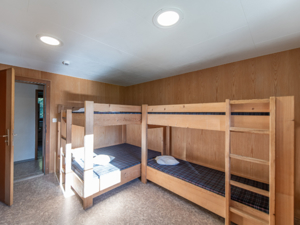 Ferienheim Hüschera Lodge Mehrbettzimmer