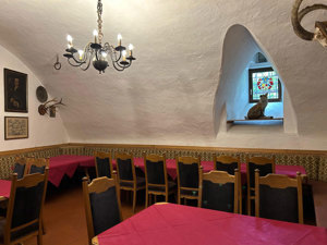 Maison de groupes Schloss Neuhaus Salle à manger