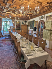 Maison de groupes Schloss Neuhaus Salle à manger