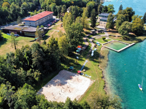 Jugendherberge Velden Cap Wörth Hausansicht Sommer