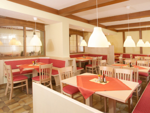 Jugendherberge Mondsee Esszimmer