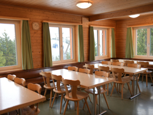 Skihaus Empächli Esszimmer
