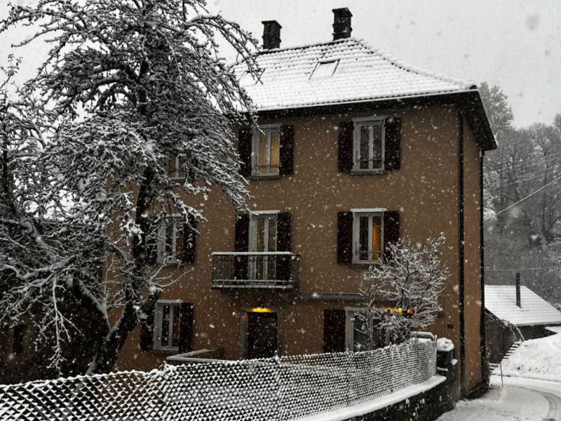 Ferienhaus Casa Sciresée Hausansicht Winter