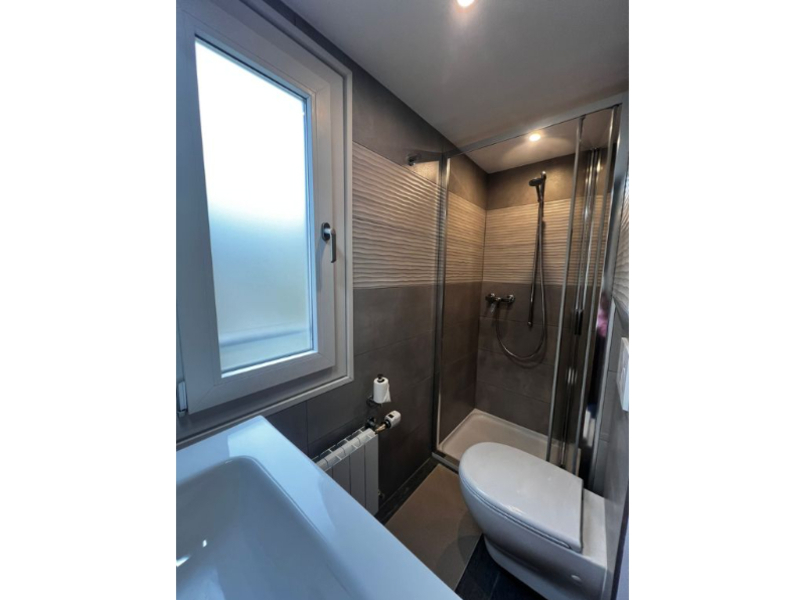 Ferienhaus Casa Sciresée Badezimmer